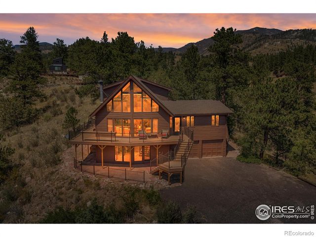 317 Dunraven Glade Road, Glen Haven, CO 80532