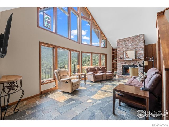317 Dunraven Glade Road, Glen Haven, CO 80532