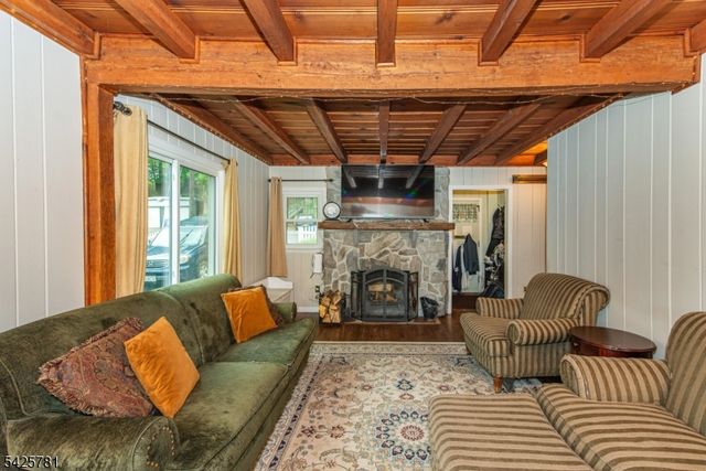 372 E Shore Trl, Sparta Twp., NJ 07871
