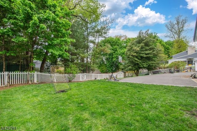372 E Shore Trl, Sparta Twp., NJ 07871