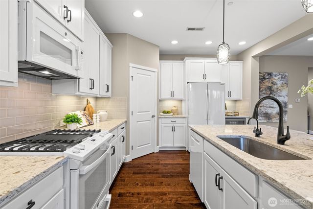 20914 83rd Street Ct E, Bonney Lake, WA 98391