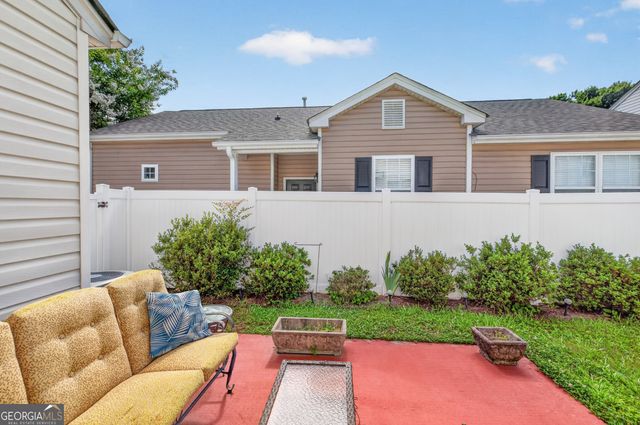 368 West Oaks Trail, Woodstock, GA 30188