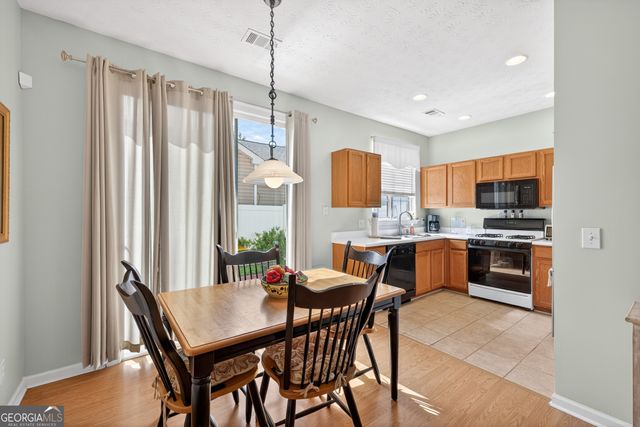 368 West Oaks Trail, Woodstock, GA 30188