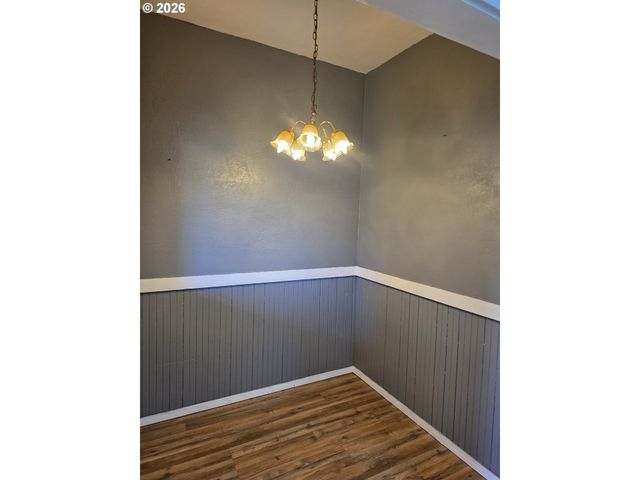 212 Se MOSHER Ave, Roseburg, OR 97470