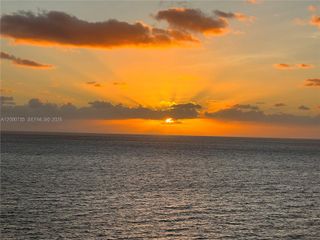 462 Golden Isles Dr 205, Hallandale Beach, FL 33009