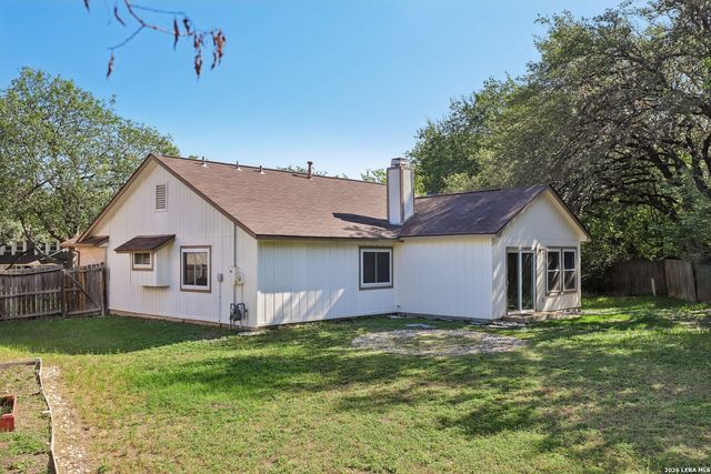 13802 LAUREL HOLLOW DR, San Antonio, TX 78232