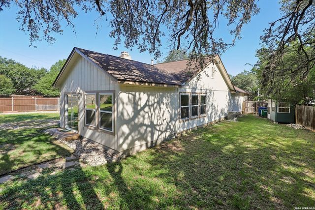 13802 LAUREL HOLLOW DR, San Antonio, TX 78232