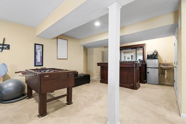 8812 N Cosby Avenue, Kansas City, MO 64154