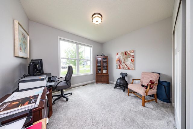 1696 73rd Street W, Inver Grove Heights, MN 55077