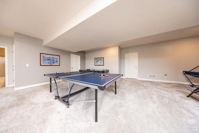 1696 73rd Street W, Inver Grove Heights, MN 55077