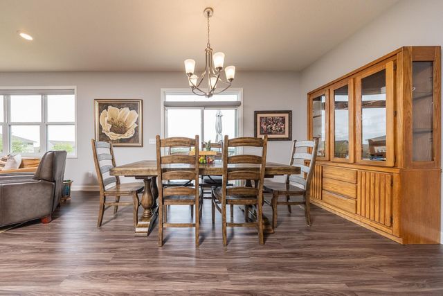 1696 73rd Street W, Inver Grove Heights, MN 55077