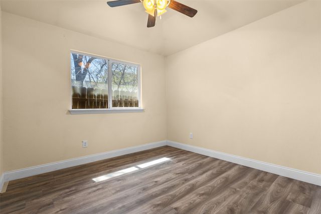 1730 Shaw Street, Dallas, TX 75212