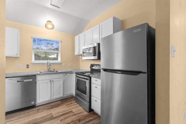 1730 Shaw Street, Dallas, TX 75212