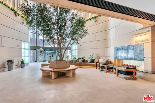 1100 Wilshire Boulevard 2207, Los Angeles, CA 90017