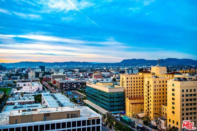 1100 Wilshire Boulevard 2207, Los Angeles, CA 90017