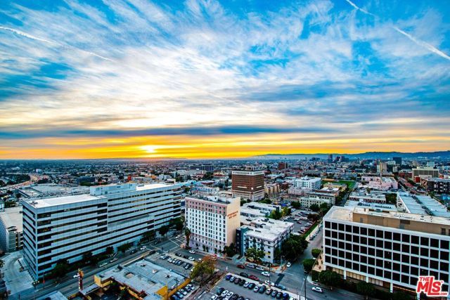 1100 Wilshire Boulevard 2207, Los Angeles, CA 90017