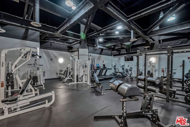 1100 Wilshire Boulevard 2207, Los Angeles, CA 90017