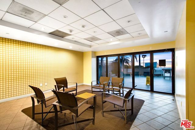 1100 Wilshire Boulevard 2207, Los Angeles, CA 90017