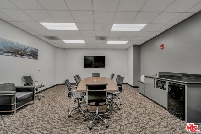 1100 Wilshire Boulevard 2207, Los Angeles, CA 90017