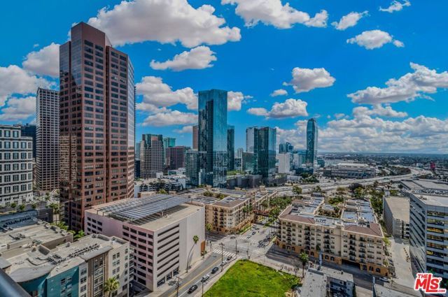 1100 Wilshire Boulevard 2207, Los Angeles, CA 90017