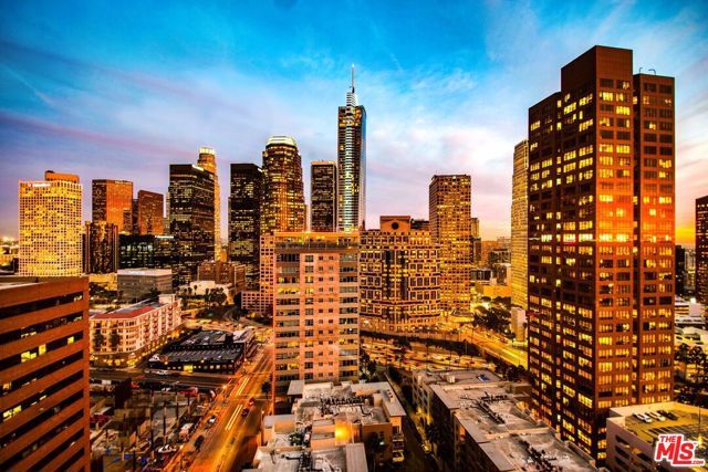 1100 Wilshire Boulevard 2207, Los Angeles, CA 90017