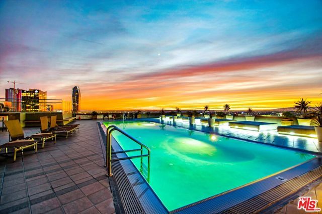 1100 Wilshire Boulevard 2207, Los Angeles, CA 90017