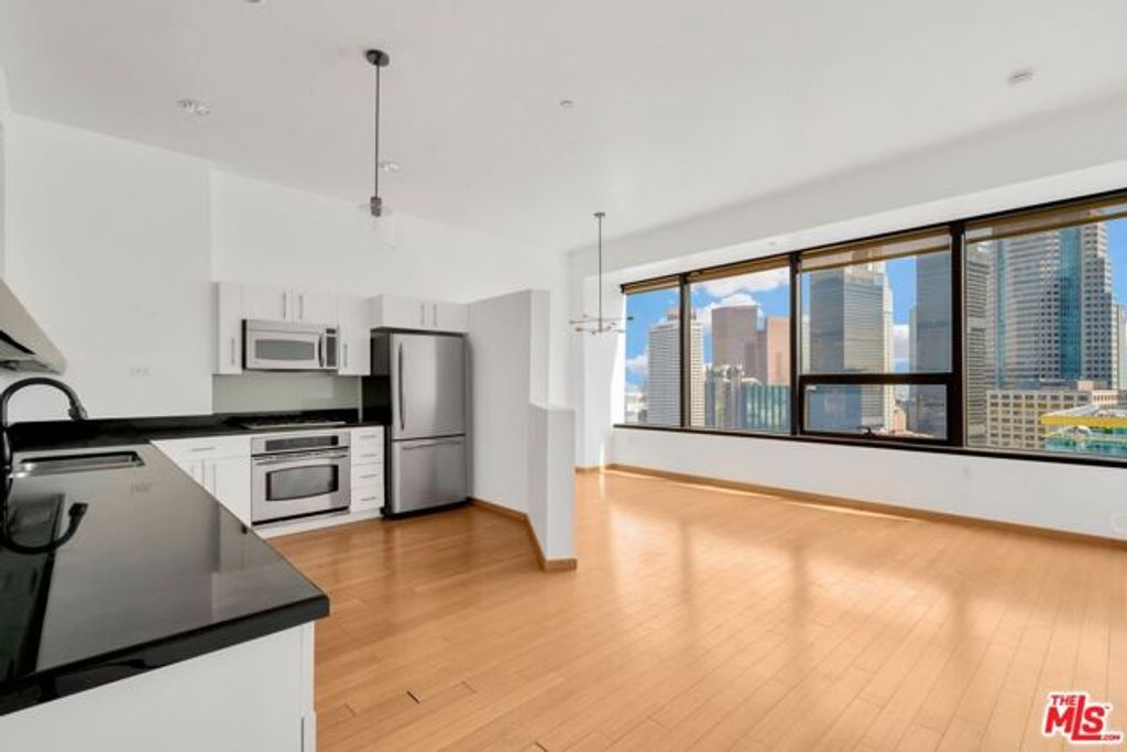 1100 Wilshire Boulevard 2207, Los Angeles, CA 90017