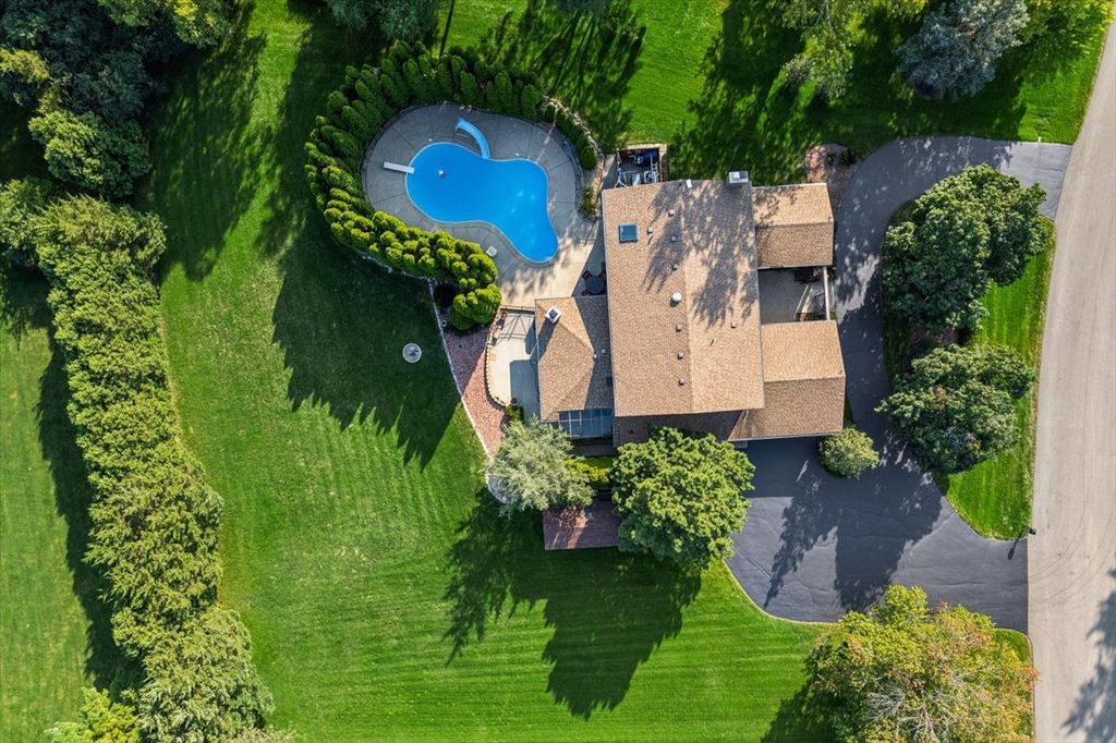 505 Rue Royale, Deer Park, IL 60010 — exterior