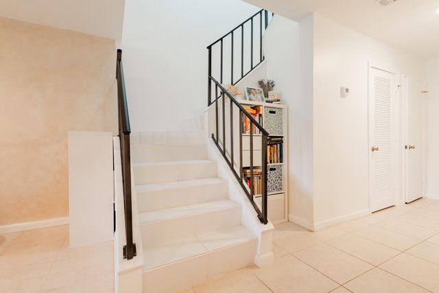 21820 Cypress Circle 25d, Boca Raton, FL 33433