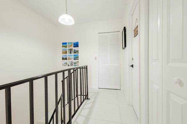 21820 Cypress Circle 25d, Boca Raton, FL 33433