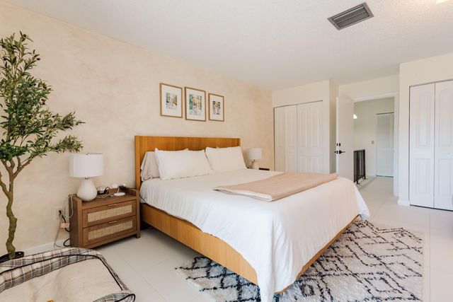 21820 Cypress Circle 25d, Boca Raton, FL 33433