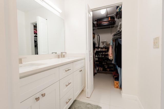 21820 Cypress Circle 25d, Boca Raton, FL 33433