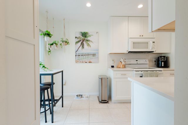 21820 Cypress Circle 25d, Boca Raton, FL 33433