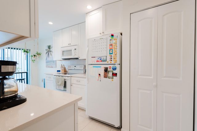 21820 Cypress Circle 25d, Boca Raton, FL 33433