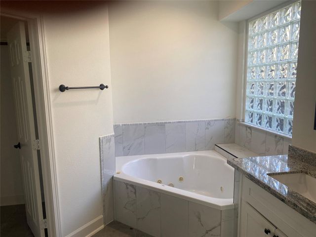 3116 Indian Summer Trail, Friendswood, TX 77546