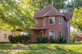 1913 Warford Street, Perry, IA 50220