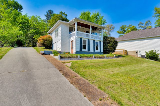 114 Peace Street, Chattanooga, TN 37415