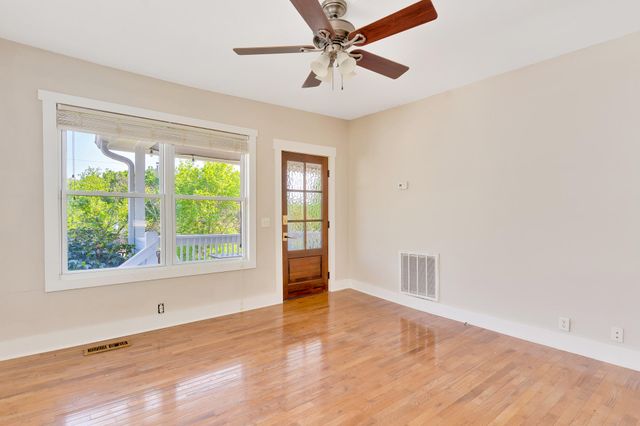 114 Peace Street, Chattanooga, TN 37415