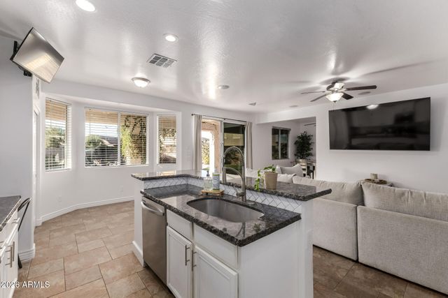 7222 S 71ST Drive, Laveen, AZ 85339