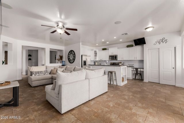 7222 S 71ST Drive, Laveen, AZ 85339