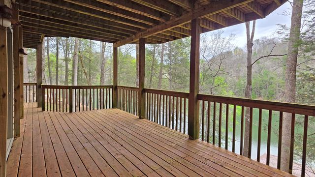 1264 Lake Road, London, KY 40741
