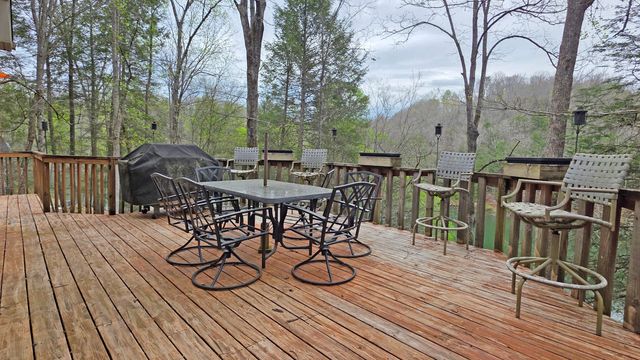 1264 Lake Road, London, KY 40741