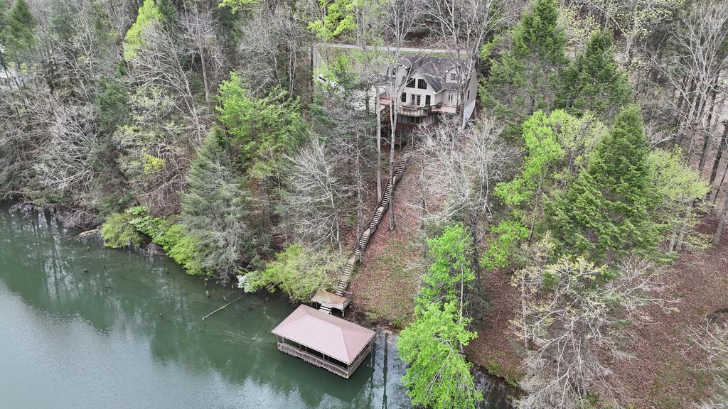 1264 Lake Road, London, KY 40741