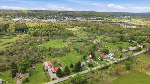 1532 S Stateline Road, Masury, OH 44438
