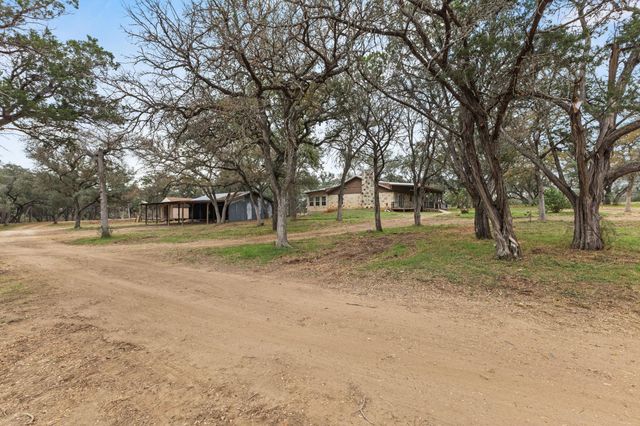 122 Winding Creek RD, Spicewood, TX 78669