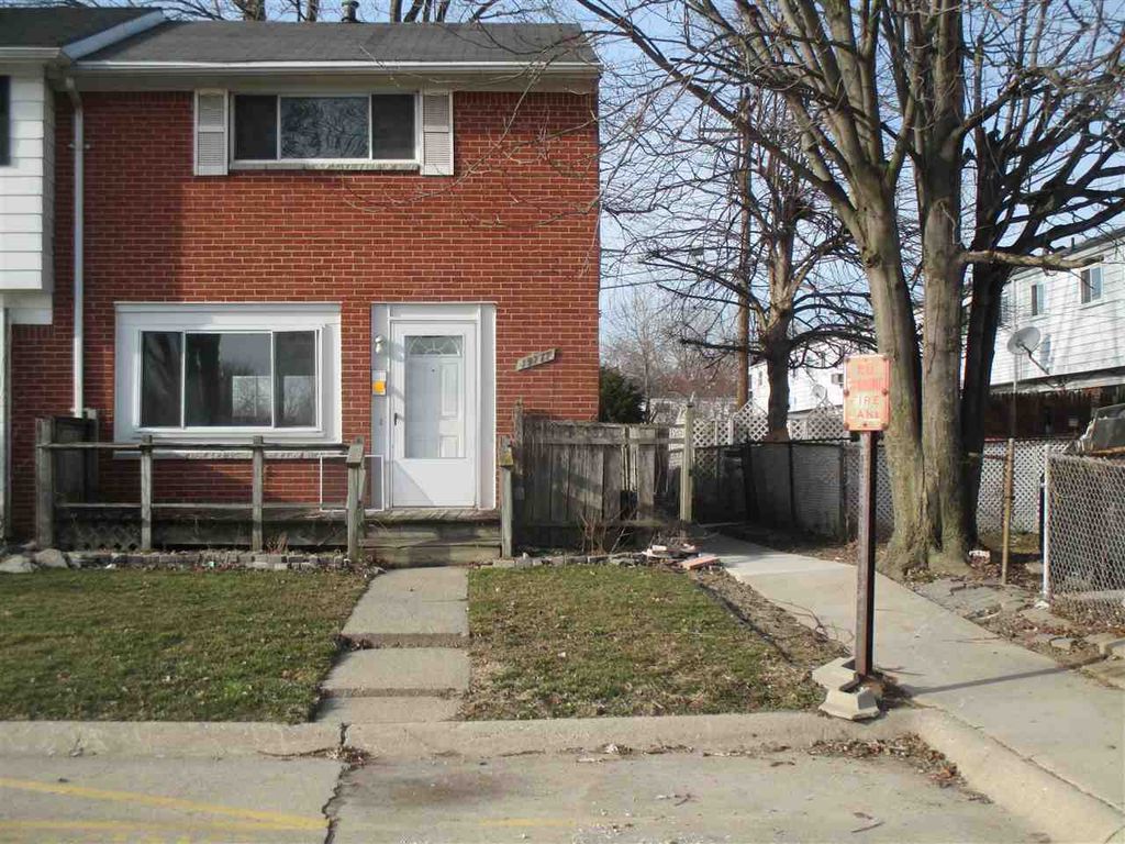 19777 Abrahm Street, Clinton Township, MI 48035