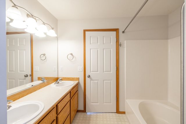 7511 N Magnolia Ct, Spokane, WA 99217