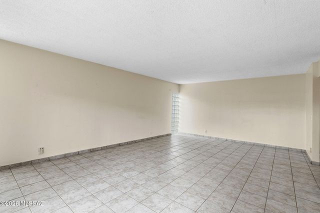 3940 E Timrod St Unit 167, Tucson, AZ 85711
