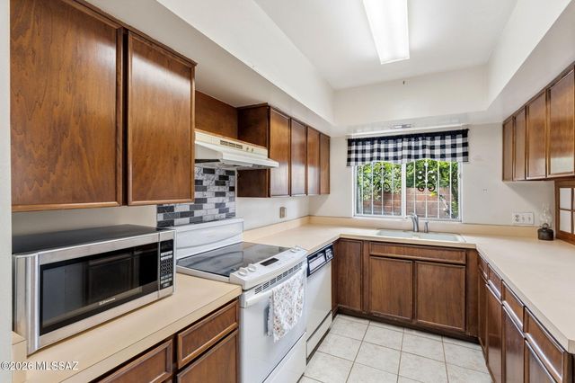 3940 E Timrod St Unit 167, Tucson, AZ 85711