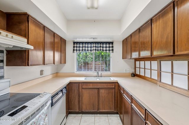 3940 E Timrod St Unit 167, Tucson, AZ 85711